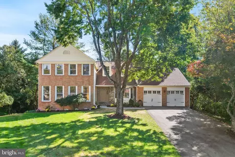 5704 Mossrock Dr, North Bethesda, MD 20852