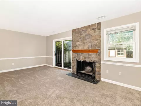 17422 Hughes Rd, Poolesville, MD 20837 photo 7