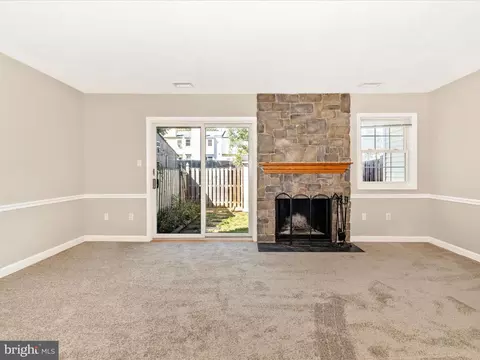 17422 Hughes Rd, Poolesville, MD 20837 photo 6