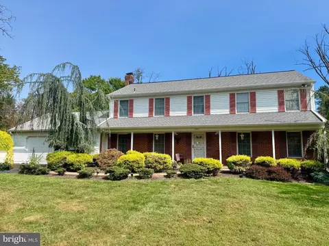 13413 Glen Mill Rd Apt As Is, Rockville, MD 20850