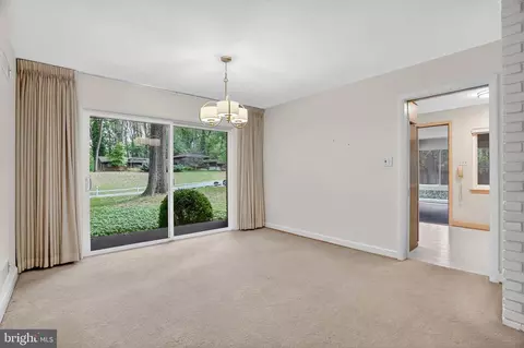 213 Stonington Rd, Silver Spring, MD 20902 photo 7