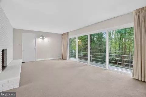 213 Stonington Rd, Silver Spring, MD 20902 photo 3