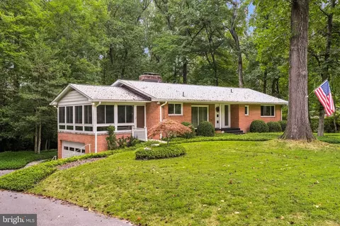 213 Stonington Rd, Silver Spring, MD 20902