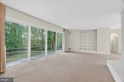 213 Stonington Rd, Silver Spring, MD 20902 photo 4
