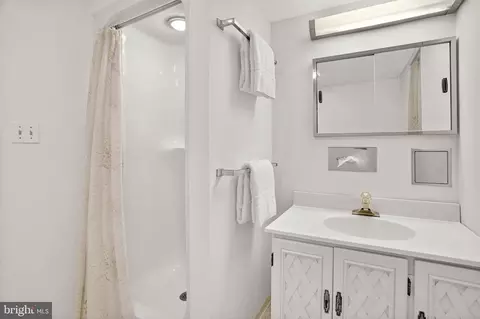 213 Stonington Rd, Silver Spring, MD 20902 photo 42