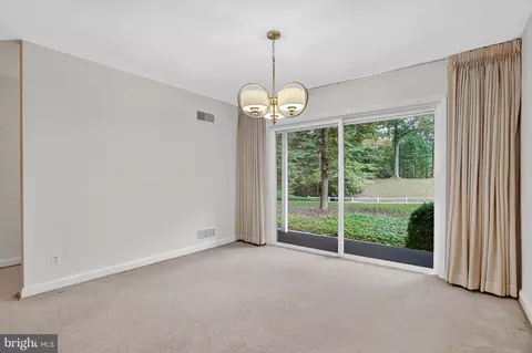 213 Stonington Rd, Silver Spring, MD 20902 photo 8