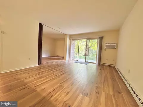 3322 Chiswick Ct #61-1G, Silver Spring, MD 20906 photo 2
