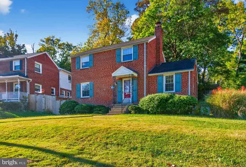 10018 Brookmoor Dr, Silver Spring, MD 20901