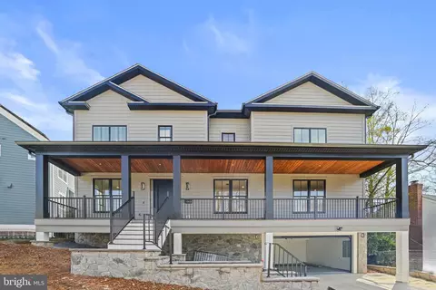 9309 Lindale Dr, Bethesda, MD 20817