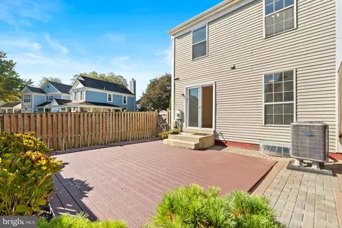 Exterior - 14801 Hammersmith Cir, Silver Spring, MD 20906 photo 3 of 3