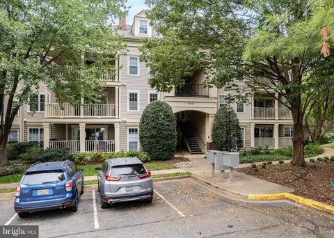 15301 Diamond Cove Ter #8-E, Rockville, MD 20850