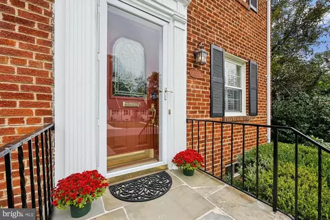 Exterior - 10003 Reddick Dr, Silver Spring, MD 20901 photo 7 of 25