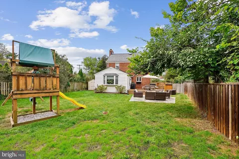Exterior - 10003 Reddick Dr, Silver Spring, MD 20901 photo 20 of 25