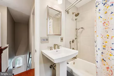 Bath - 10003 Reddick Dr, Silver Spring, MD 20901 photo 4 of 6