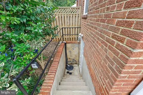 Exterior - 10003 Reddick Dr, Silver Spring, MD 20901 photo 8 of 25