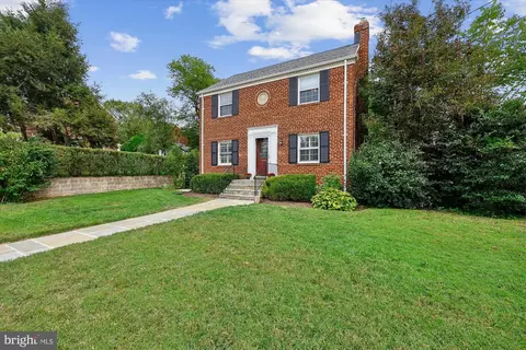 Exterior - 10003 Reddick Dr, Silver Spring, MD 20901 photo 5 of 25