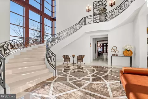 7209 Arrowood Rd, Bethesda, MD 20817