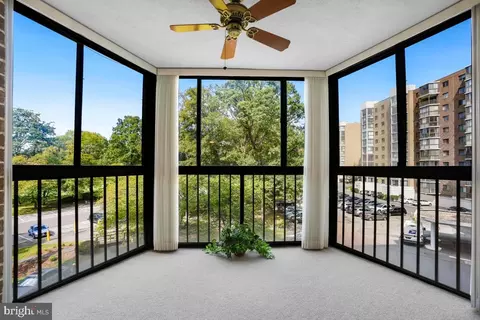 15107 Interlachen Dr #2-321, Silver Spring, MD 20906