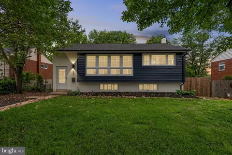 13316 Dauphine St, Silver Spring, MD 20906
