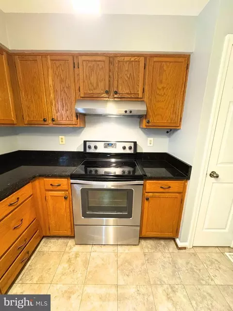 Kitchen - 3063 Schubert Dr, Silver Spring, MD 20904 photo 4 of 5