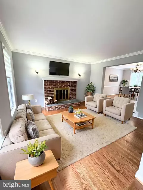 Living - 3063 Schubert Dr, Silver Spring, MD 20904 photo 1 of 10