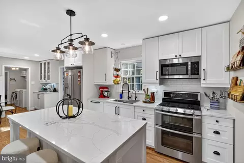 Kitchen - 2301 Starcrest Dr, Silver Spring, MD 20904 photo 2 of 3