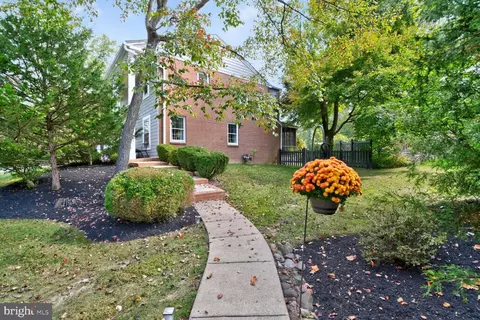 Exterior - 2301 Starcrest Dr, Silver Spring, MD 20904 photo 4 of 7