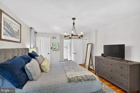 Bedroom - 2301 Starcrest Dr, Silver Spring, MD 20904 photo 2 of 5