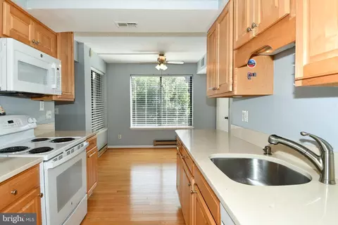 15311 Beaverbrook Ct #90-2E, Silver Spring, MD 20906
