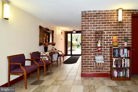 Entry Way - 15311 Beaverbrook Ct #90-2E, Silver Spring, MD 20906 photo 3 of 3