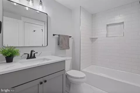 Bath - 2806 Norbeck Rd, Silver Spring, MD 20906 photo 3 of 4