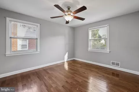 10802 Blossom Ln, Silver Spring, MD 20903 photo 9