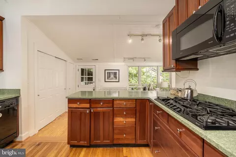 719 Boundary Ave, Silver Spring, MD 20910 photo 11