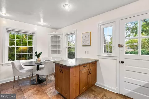 10603 S Dunmoor Dr, Silver Spring, MD 20901 photo 10