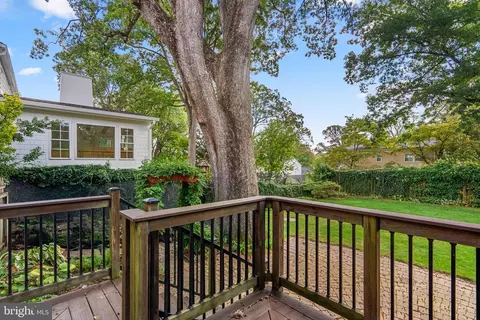 10603 S Dunmoor Dr, Silver Spring, MD 20901 photo 29