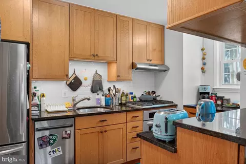 Kitchen - 2223 Washington Ave #2223-W, Silver Spring, MD 20910 photo 2 of 4