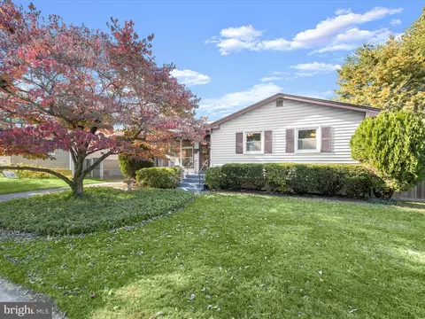 13214 Dumbarton Dr, Rockville, MD 20853