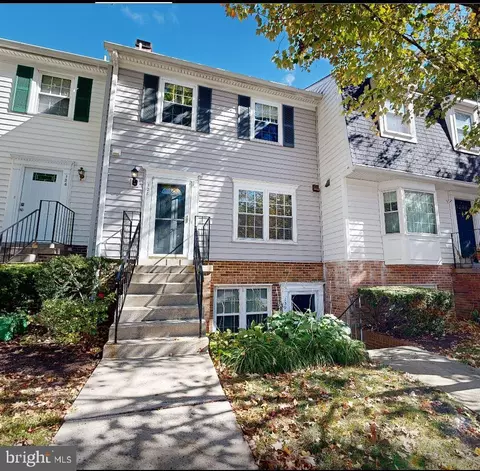 128 Bent Twig Ln #345, Gaithersburg, MD 20878