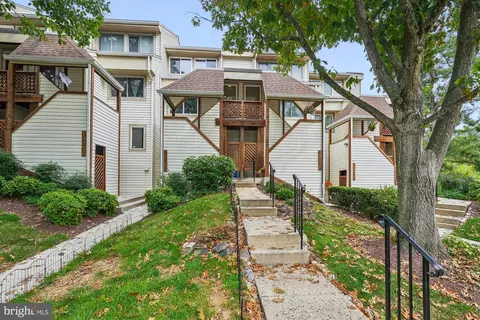18251 Leman Lake Dr #606, Olney, MD 20832
