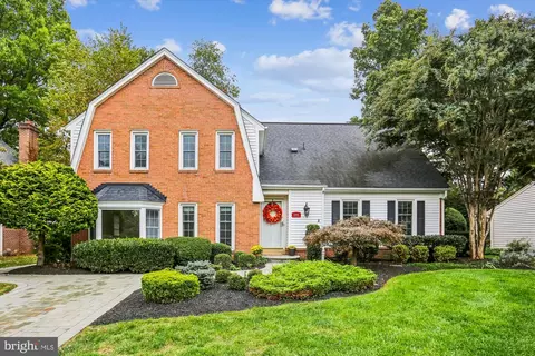 11701 Hitching Post Ln, North Bethesda, MD 20852