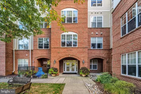 14301 Kings Crossing Blvd #210, Boyds, MD 20841
