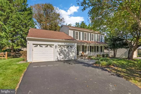 15 Allenhurst Ct, Gaithersburg, MD 20878