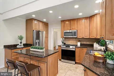 Kitchen - 13805 Rippling Brook Dr, Silver Spring, MD 20906 photo 3 of 3