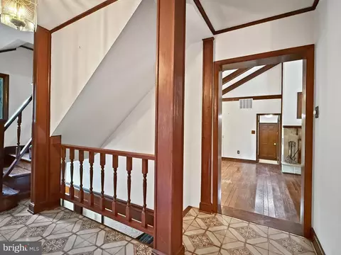 Entry Way - 17415 Astoria Ln, Silver Spring, MD 20905 photo 8 of 10