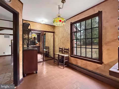 Entry Way - 17415 Astoria Ln, Silver Spring, MD 20905 photo 3 of 10