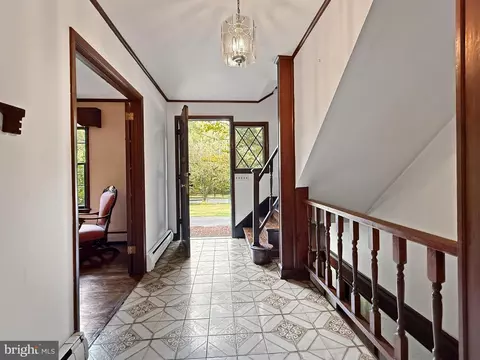 Entry Way - 17415 Astoria Ln, Silver Spring, MD 20905 photo 5 of 10