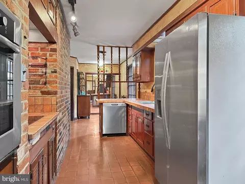 Kitchen - 17415 Astoria Ln, Silver Spring, MD 20905 photo 1 of 5
