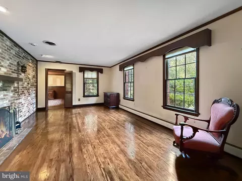 Living - 17415 Astoria Ln, Silver Spring, MD 20905 photo 1 of 11