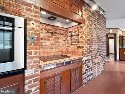 Kitchen - 17415 Astoria Ln, Silver Spring, MD 20905 photo 2 of 5