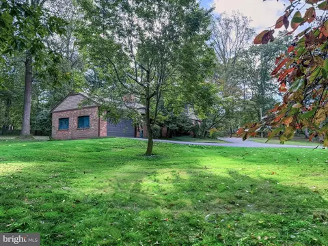 Exterior - 17415 Astoria Ln, Silver Spring, MD 20905 photo 9 of 12